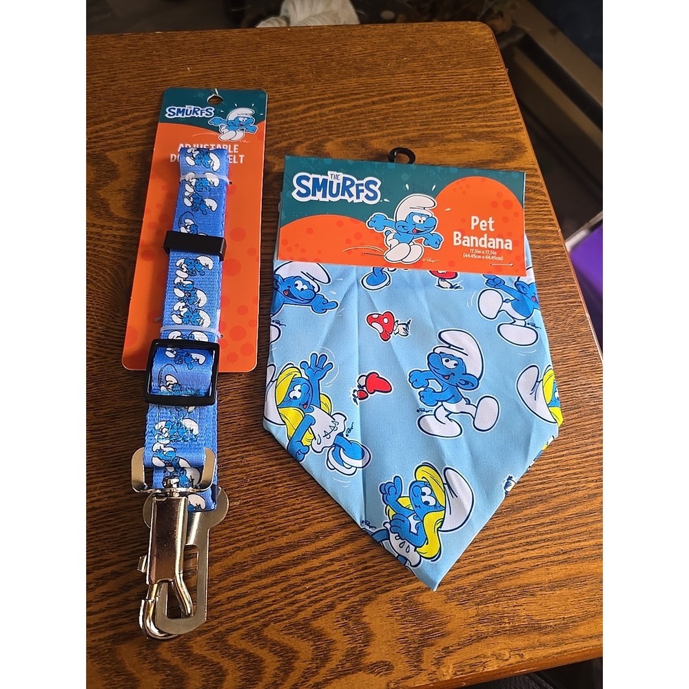 The Smurfs Adjustable Dog Seat Belt & Bandana  (Brand New)